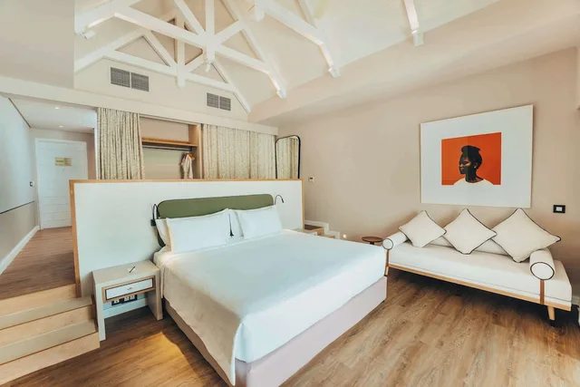 Pool, Junior Suite, King Bed, Beach Front، Radisson Blu Azuri Resort and Spa 1/3