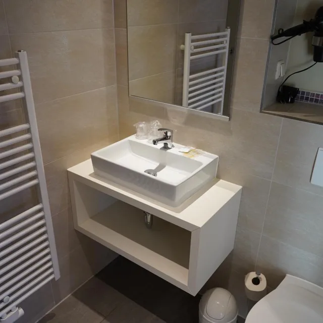 غرفة سوبيريور بسرير مزدوج بشرفة، Kurhotel Zu Heringsdorf 5/8