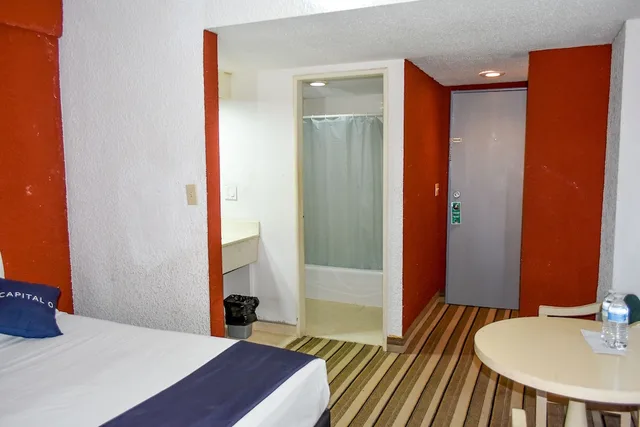 غرفة قياسية بسريرين مزدوجين، Hotel Costa Ensenada 5/9