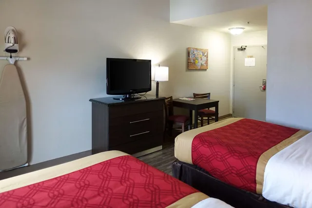 غرفة بسريرين مزدوجين، Brisa Pacifica Hotel Encinitas 4/5