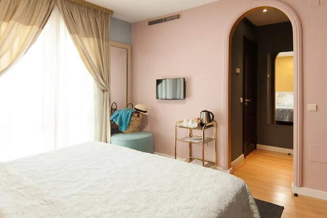 غرفة بسريرين منفصلين بشرفة، Villa Lorena Malaga 7/10