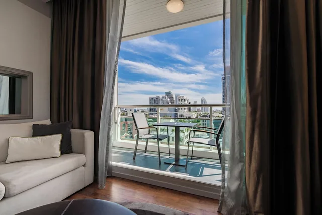 جناح بسرير كينج بشرفة، MUU Bangkok Hotel 4/10