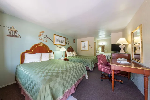 غرفة بسريرين كوين، Americas Best Value Inn The Legends Inn 2/4