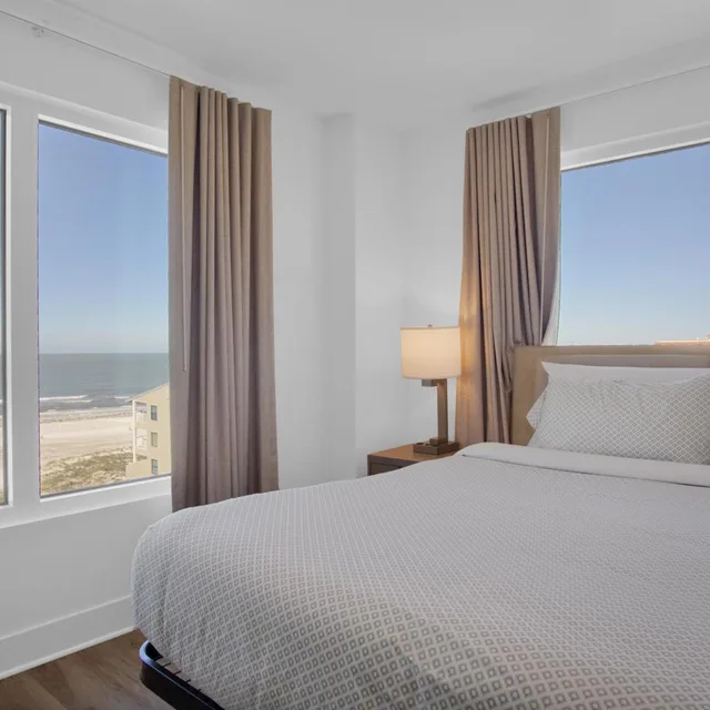 3 Bedrooms, Deluxe, Suite, Gulf View, High Floor, The Avalon Club 3/10