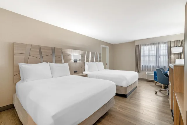 جناح بسريرين كوين، Best Western Plus The Inn At Hampton 8/10