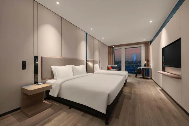 Feature, Family، HOLIDAY INN EXPRESS SHANGHAI PUJIANG 1/10