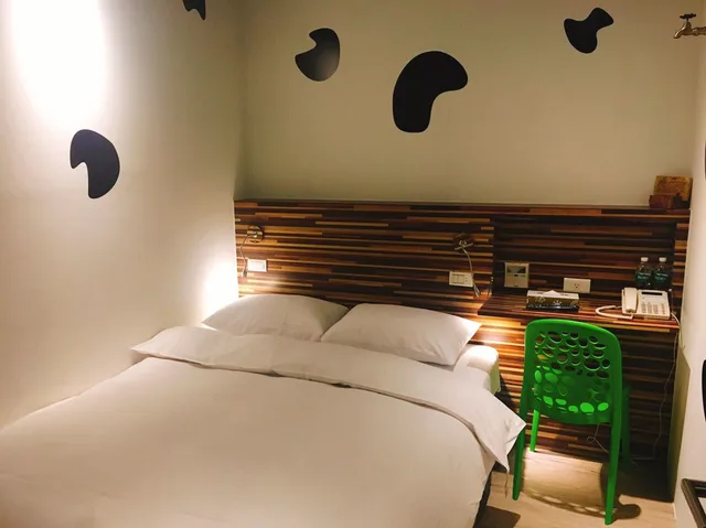 Business, Double Bed, No Window، R10 Eco Hotel 3/10