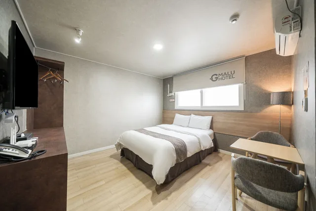 غرفة قياسية بسرير مزدوج بإطلالة على المدينة، Malu Hotel 4/10