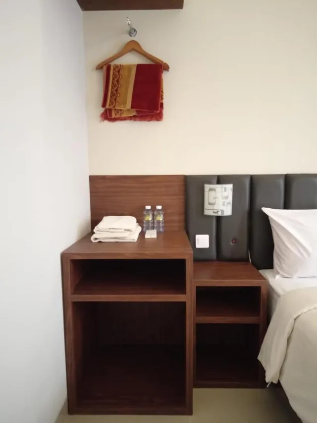 غرفة قياسية بسرير مزدوج، Alzara Hotel Syariah 2/10