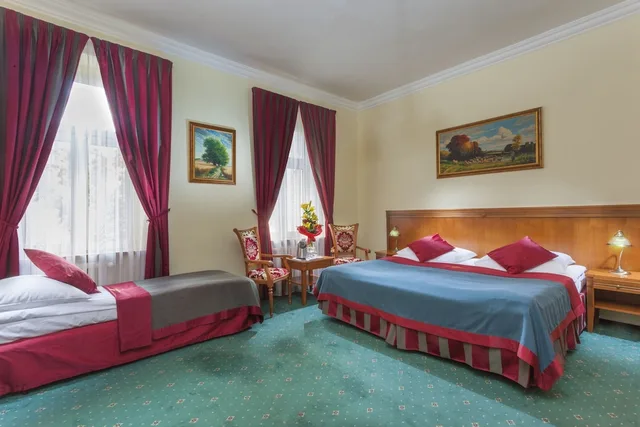 Superior, Triple, 3 Beds, Green Garden Hotel 3/5