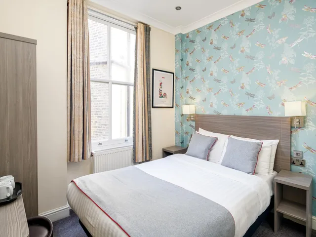 غرفة قياسية بسرير كينج، OYO Bakers Hotel London Victoria 2/9