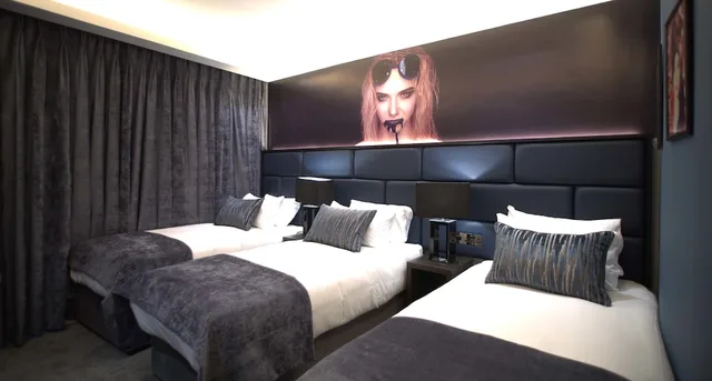 غرفة ثلاثية بثلاثة أسرّة، The Residence Hotel 8/10