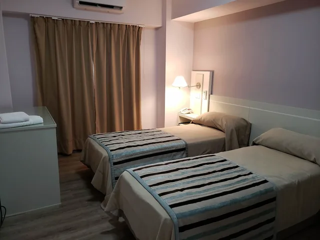 غرفة سوبيريور بسريرين منفصلين، Hotel Continental 6/7