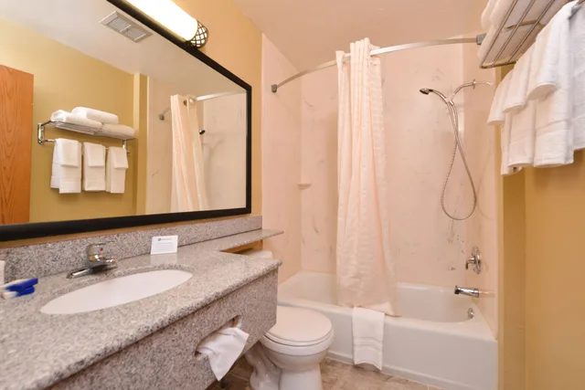 غرفة بسريرين كوين، Days Inn by Wyndham Wauseon 4/5