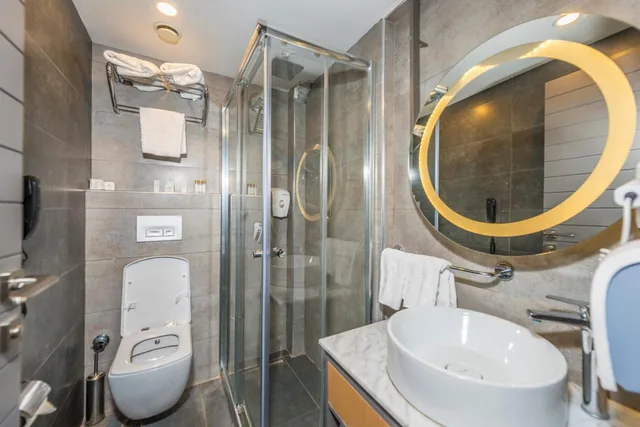 Deluxe, Laren Business Hotel And Spa 6/9