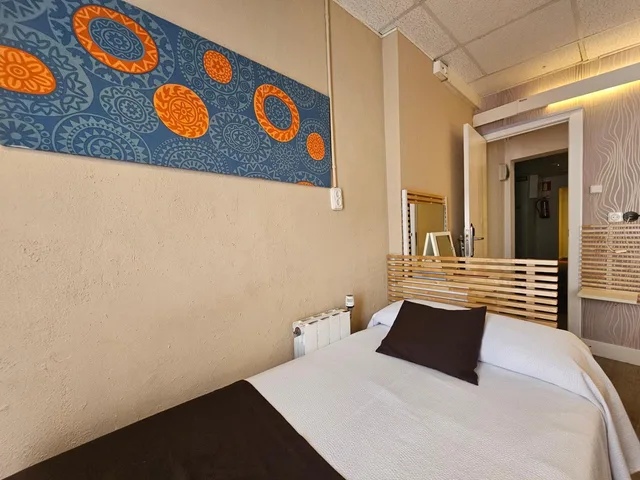 غرفة ثلاثية بشرفة، Hotel Palermo 1/10
