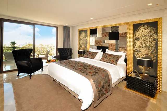 جناح بريفيليج بسرير كينج بشرفة، Suite Hotel Casa Diamond 3/4