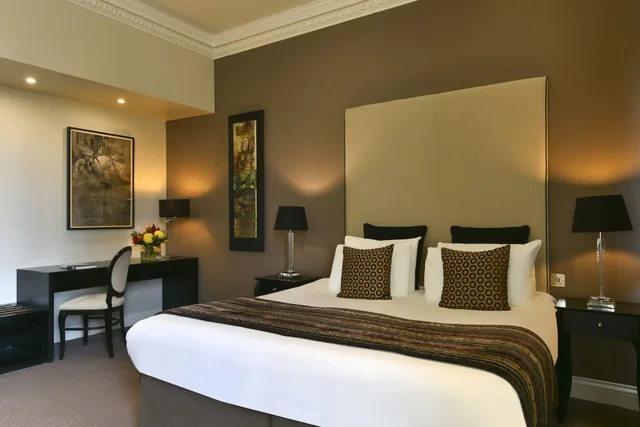 غرفة كلاسيكية ديلوكس بسرير كوين، Fraser Suites Edinburgh 1/6