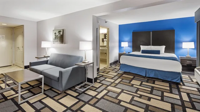 جناح بسرير كينج بمطبخ صغير، Best Western Plus Birmingham Inn & Suites 2/3