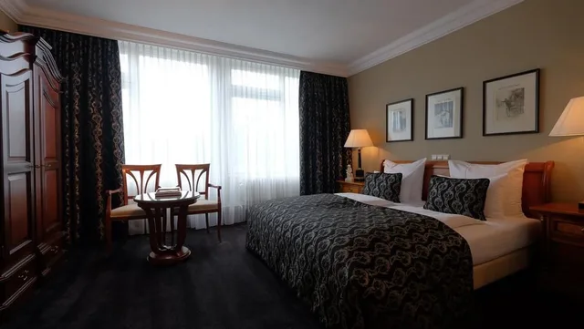 Deluxe, Apollofirst Boutique Hotel 2/6