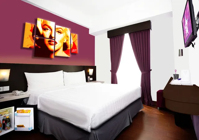 غرفة ديلوكس بسرير مزدوج أو سريرين منفصلين، Fame Hotel Gading Serpong 1/1