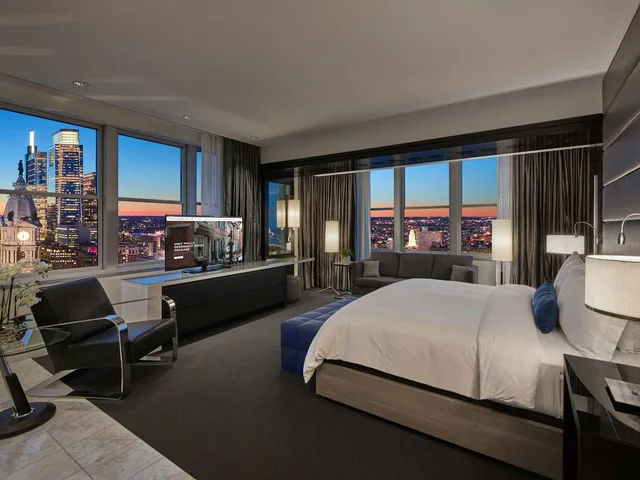Premium, Suite, King Bed, Loews Philadelphia 1/1