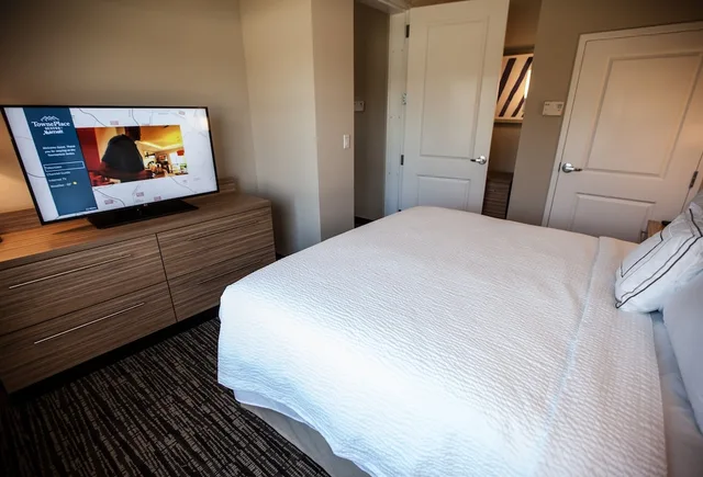 1 Bedroom, Suite, King Bed, Sofa, Accessible, Towneplace Suites By Marriott Boynton Beach 2/6
