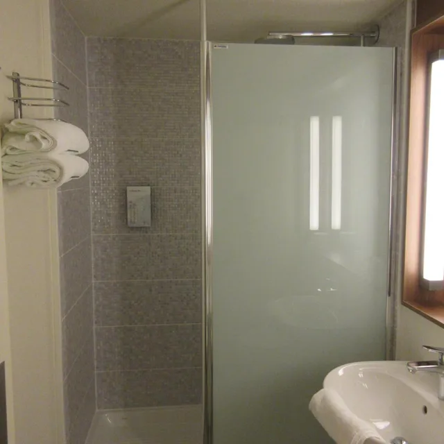 Next Generation, Double Bed، CAMPANILE BAYEUX 9/10