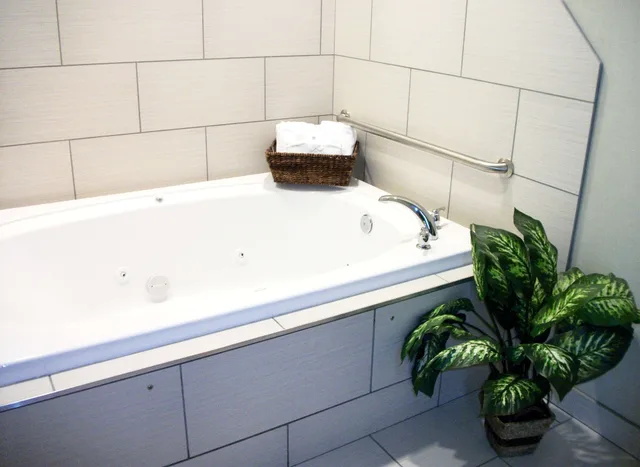 استوديو بسرير كينج بحوض جاكوزي، Hampton Inn Suites Manteca 10/10
