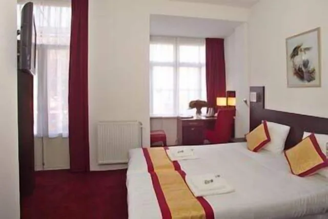 غرفة قياسية بسريرين منفصلين بشرفة، Hotel Allure 4/9