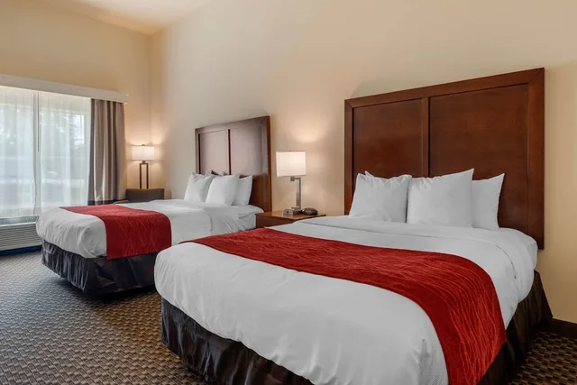 غرفة قياسية بسريرين كوين، Comfort Inn & Suites Fort Myers Airport 1/2