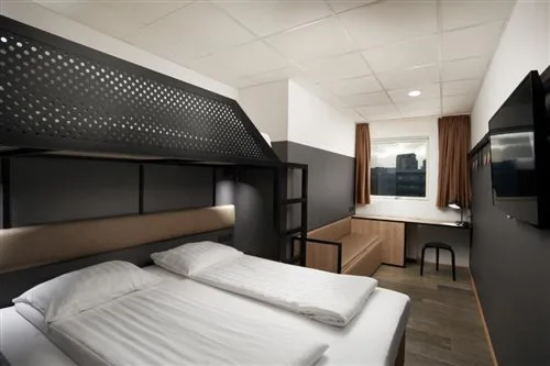 غرفة عائلية بسرير مزدوج أو سريرين منفصلين، Cabin Hotel 1/2