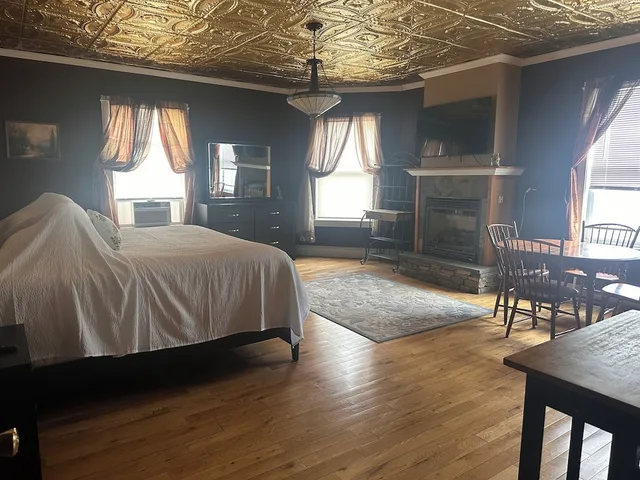 غرفة سيغنتشر بسرير كينج، The Hotel Belvidere 2/5