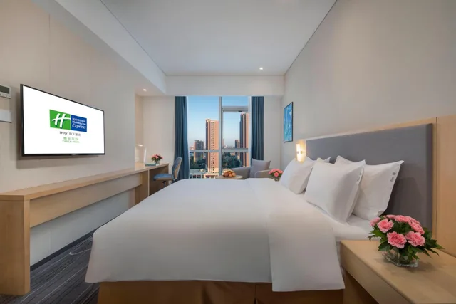 غرفة قياسية بسرير كينج وسرير كوين، Holiday Inn Express Yantai Yeda 6/7