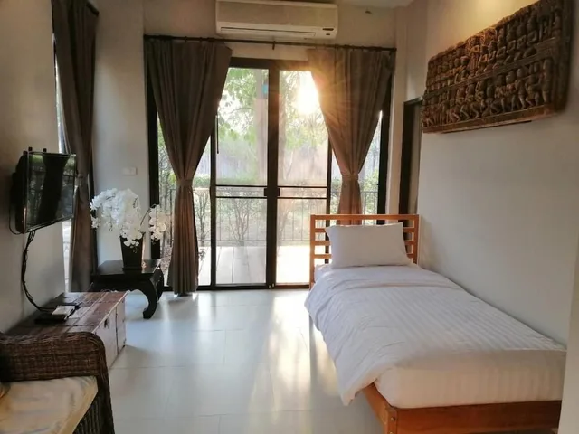 جناح عائلي ثلاثي بسرير كينج وسرير فردي، Tharaburi Resort Sukhothai 2/3