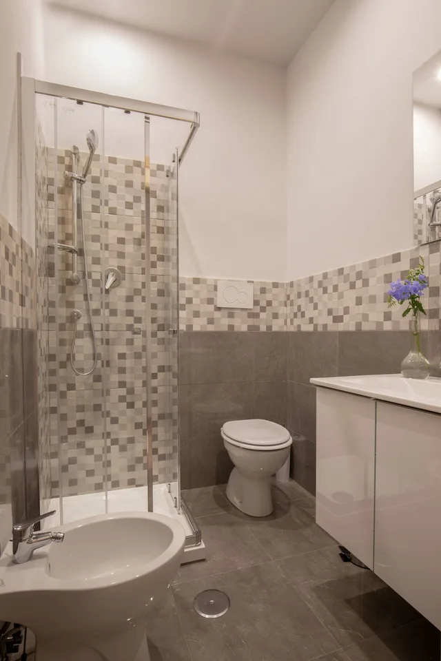 غرفة سوبيريور بسرير كوين، Courtyard Rome Suite 3/4