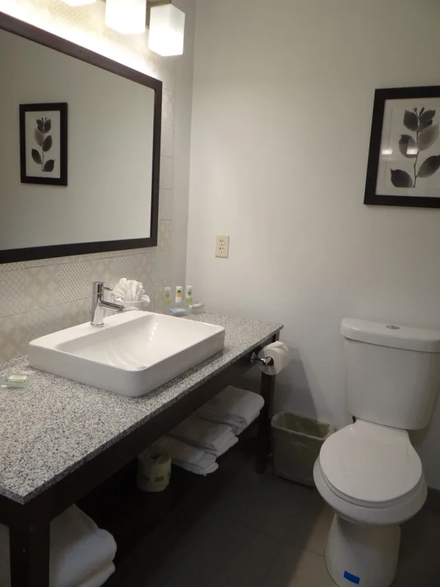 Studio, King Bed, Country Inn Suites By Radisson Salisbury Md 10/10