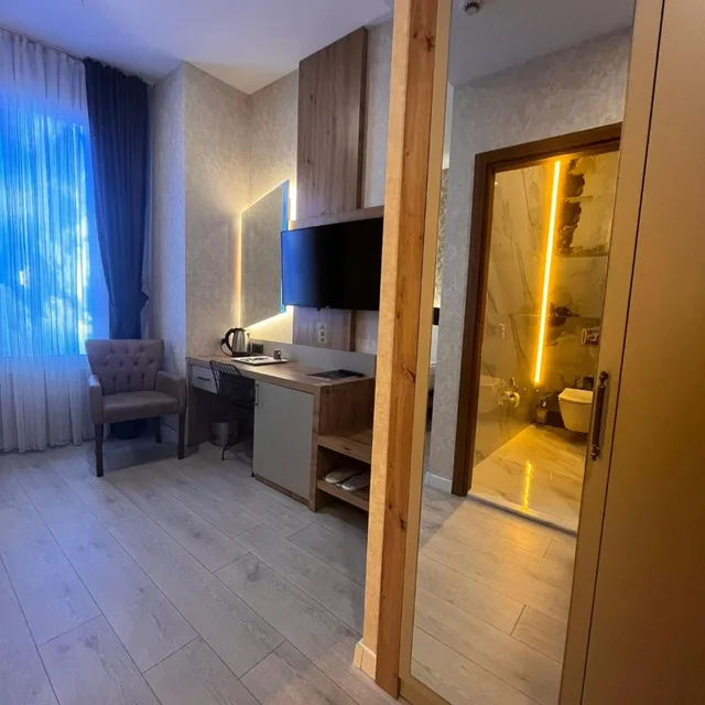 غرفة اقتصادية بسرير مزدوج، Isnova Hotel 4/6