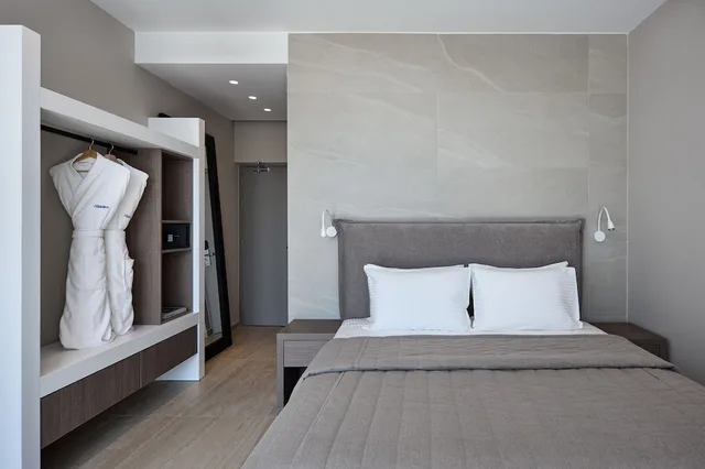 Swim Up, Deluxe, Double Bed, Sofa, Adult Only, High Floor، Atlantica Sancta Napa Resort 3/4