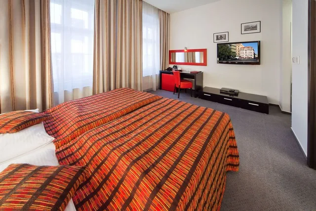 غرفة قياسية بسرير مزدوج، Prague Inn 1/2