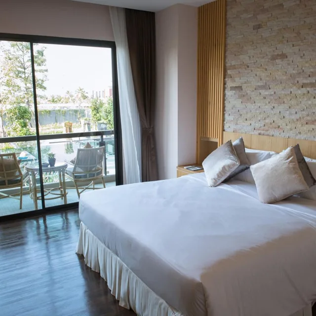 غرفة ديلوكس بسرير مزدوج بشرفة، North Hill City Resort 2/10