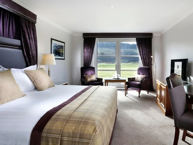 Super, Deluxe, Double Bed, Macdonald Cardrona Hotel Golf Spa 1/3