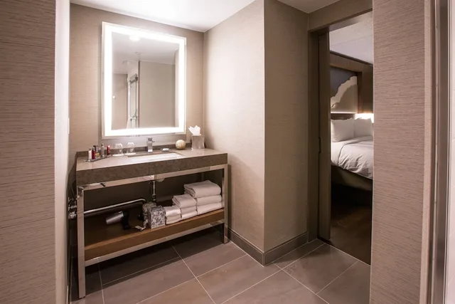 غرفة بسرير كينج لذوي الإعاقة، Napa Valley Marriott Hotel and Spa 8/9