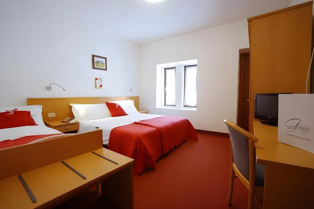 غرفة ثلاثية، GH Hotel Piaz 1/1