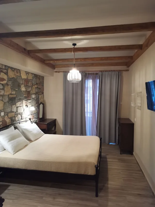 غرفة كلاسيكية بسرير كوين، Hotel Ataviros 1/2