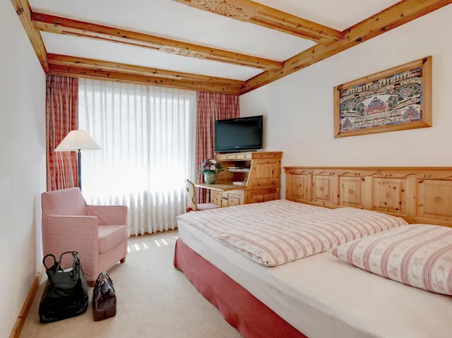 غرفة مفردة بسرير كوين، Crystal St Moritz 1/1