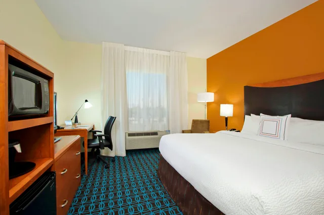 غرفة بسرير كينج، Fairfield Inn Suites By Marriott Fresno Clovis 1/2