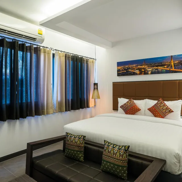جناح، Aim House Bangkok 5/10