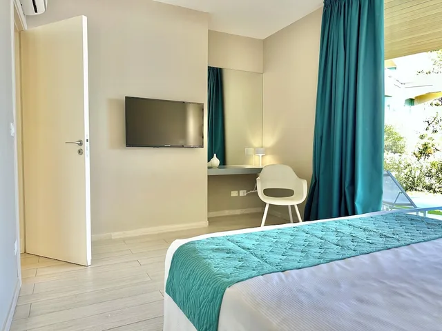 شقة سوبيريور بسريرين كوين بإطلالة على الحديقة بجاكوزي، Isola Bella Infinity Suites 7/10