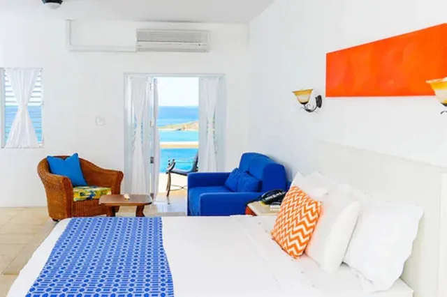 جناح بسرير كينج بإطلالة على البحر بغرفة نوم واحدة بمطبخ، La Vue Boutique Inn 8/10